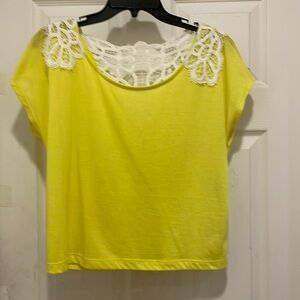 NWT FOREVER 21 LIME COLOR WITH WHITE LACE OB THE BACK size S/P